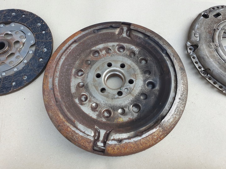 фото №1, Колесо двомасовий 1.9 tdi vw polo golf audi seat оригінальний номер