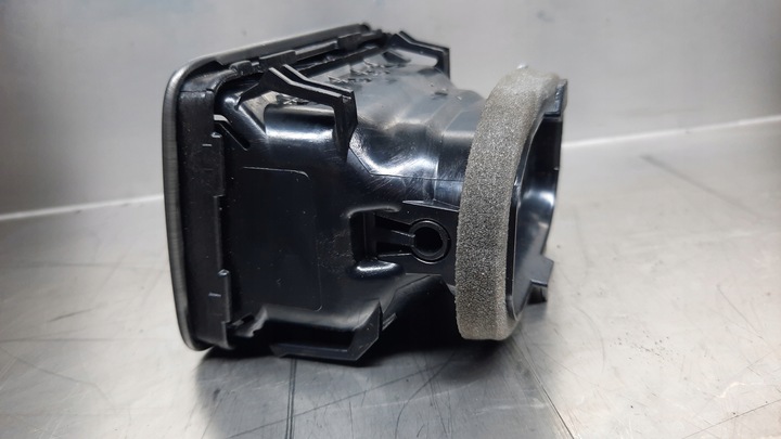 фото №6, Решётка воздуховод левая 30755183 volvo v70 iii s80 ii xc70 ii