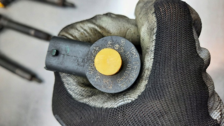 фото №9, Форсунки комплект 30750283 0445110251 volvo s60 v70 ii xc90 2.4d5 185km