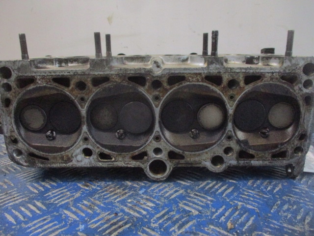 фото №7, Audi 100 c4 2.0 abk головка 048103373 вал розподільний вал