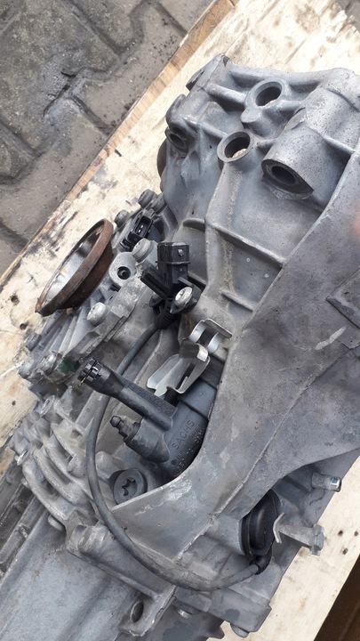 фото №7, Коробка передач 5 коробки передач passat b5 1,6b dcn