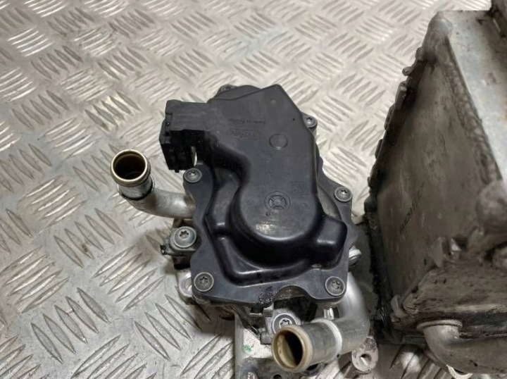фото №6, Колектор впускний  vw golf vii audi skoda 1.6 2.0 tdi 04l129766ab