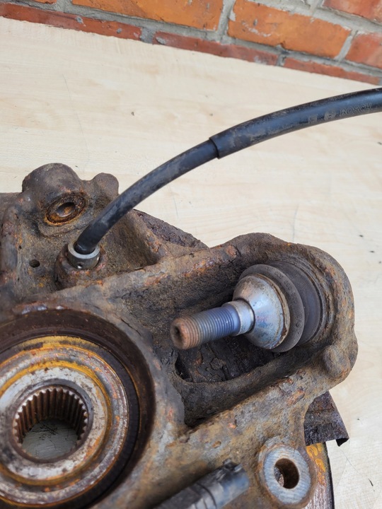 фото №12, Mercedes ml w164 05-11 3.0 cdi поворотный кулак правый зад