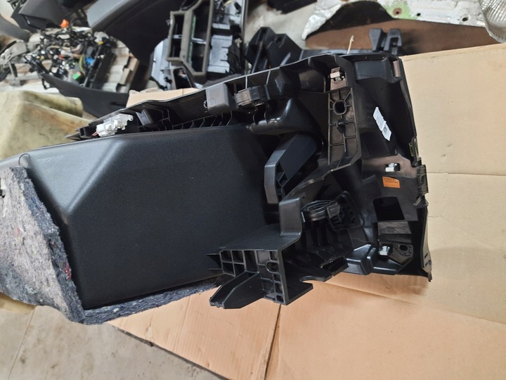 фото №7, Scenic iv 1.2 tce бардачок пасажира