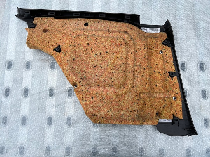 фото №10, Bmw e81 боковина двері правий зад 51436962107