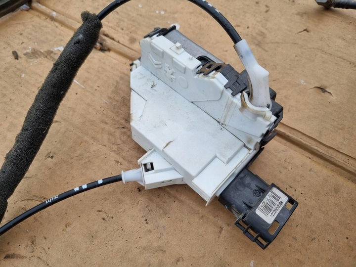 фото №2, Замок дверь сдвижных левый partner berlingo iii psa828421