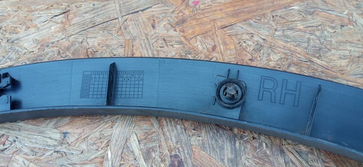 фото №13, Tesla модель y 22- планка крила праві зад права задня 1658698-00-a