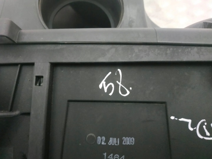 фото №8, Корпус фильтра воздуха bmw 3 e90 13717797467 2.0l дизель 130kw 2009