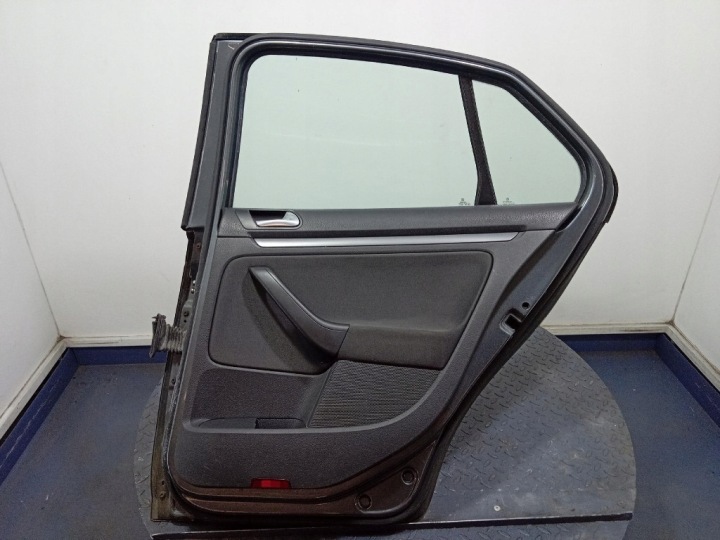 фото №10, Vw jetta v 05-11 sedan дверь зад правое ld7x