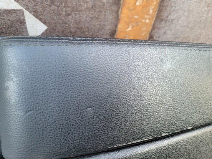 фото №6, Підлокітник бардачок w204 w212 w207 2046800639