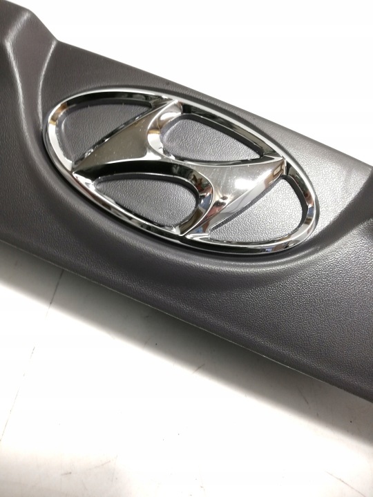 фото №11, Молдинг декоративная накладка логотип эмблема крышки зад hyundai atos 8731002000bu oe!