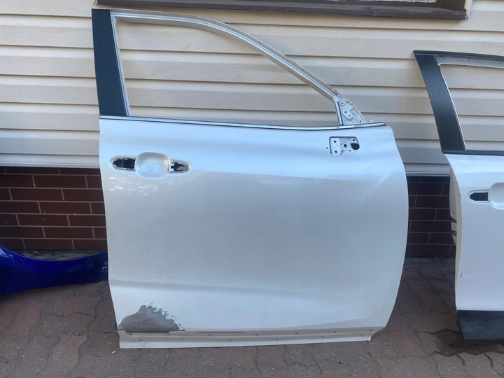 фото №1, Toyota highlander iv 2019- двері передні праві