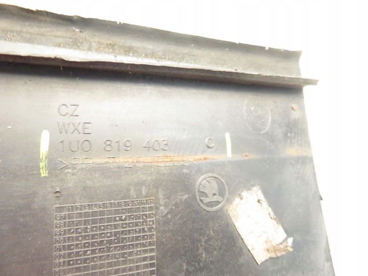 фото №2, Панель под лобовым стеклом skoda octavia i combi 1u5 1u0819404c 1u0819403c