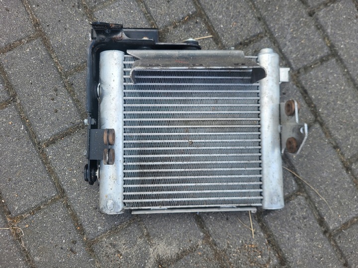 фото №1, Радіаторів масла a6 rs6 c7 4g0117021b