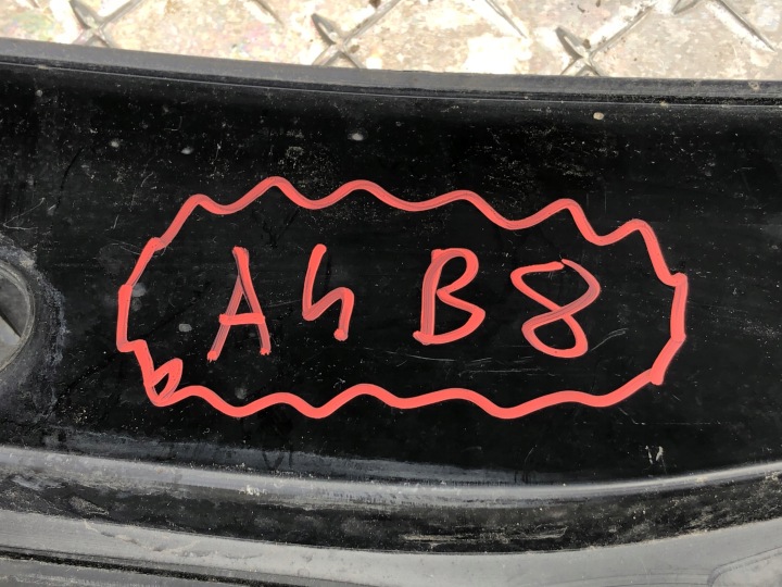 фото №11, Панель під лобовим склом audi a4 b8 8k1819403 європа