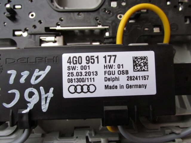 фото №5, Audi a6 c7 allroad лампа потолок освещение 4g0951177