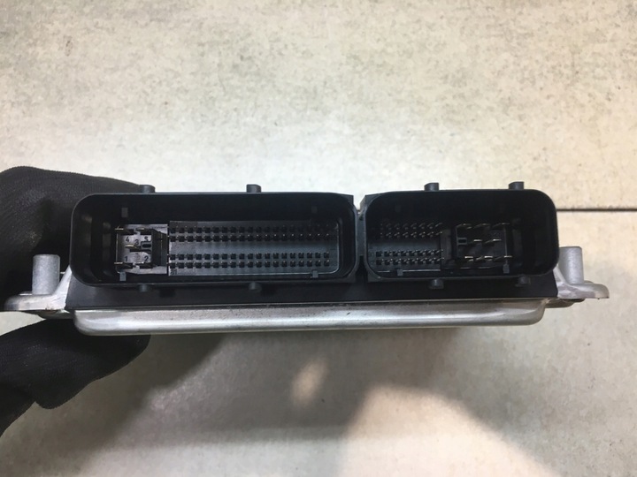 фото №4, Блок управления двигателя audi a4 b6 1.9 tdi 038906019cg 0281010406