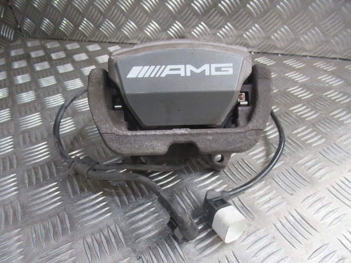 фото №7, Mercedes glc amg s 6.3 тормоза зажимы диски комплект