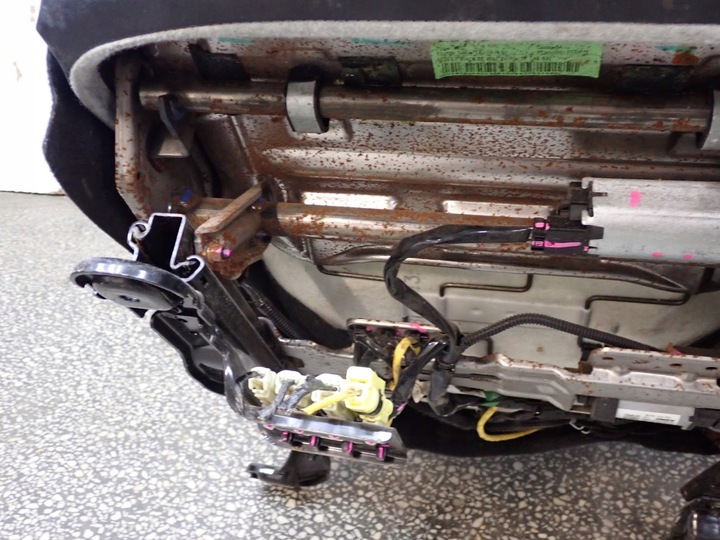 фото №8, Комплект сидений европа оригинал кожа mitsubishi l200 19r