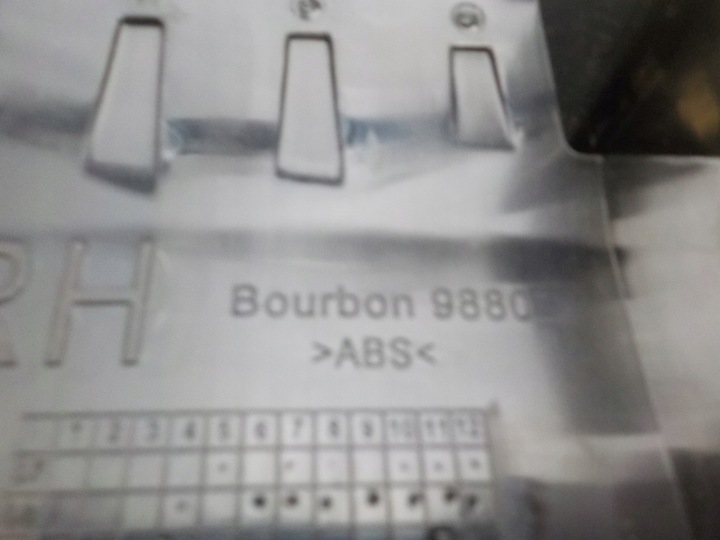 фото №7, Toyota avensis t27 2011r. 2.0 d4d решётка воздуховод средняя 55670-05090