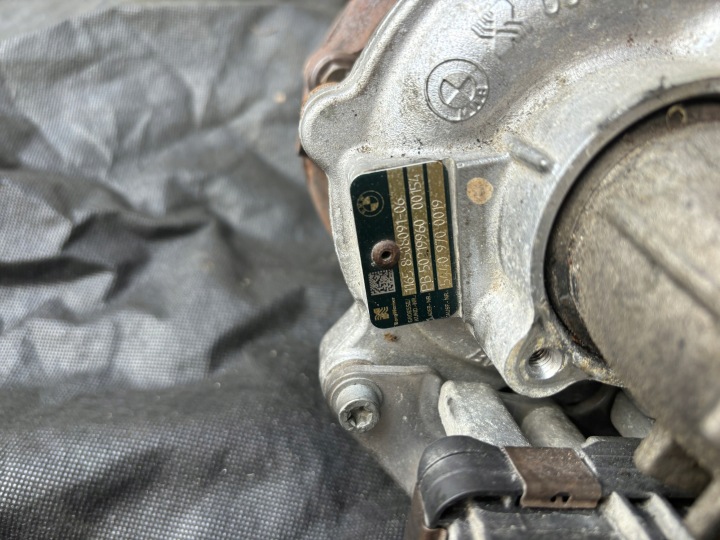 фото №7, Bmw турбонагнетатель turbo турбина f06 640d 313km 8508092 n57
