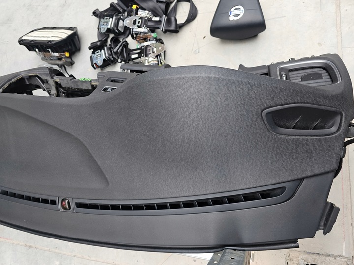 фото №6, Панель консоль подушка безопасности ремни volvo v60 i / s60 ii