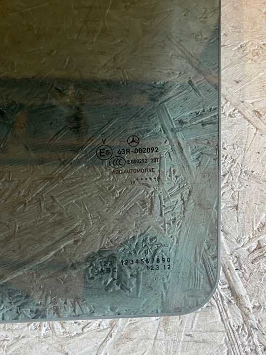 фото №3, Стекло дверь левый зад mercedes c w205 2019r