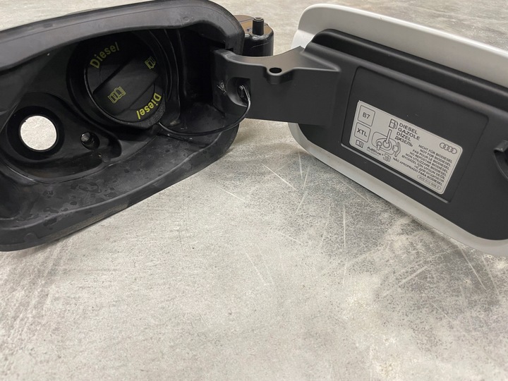 фото №5, Крышка заливка топлива q5 80a tdi ls9r оригинал