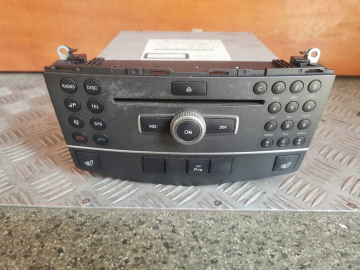 фото №1, Радио mercedes w204 оригинальный номер a2049007302