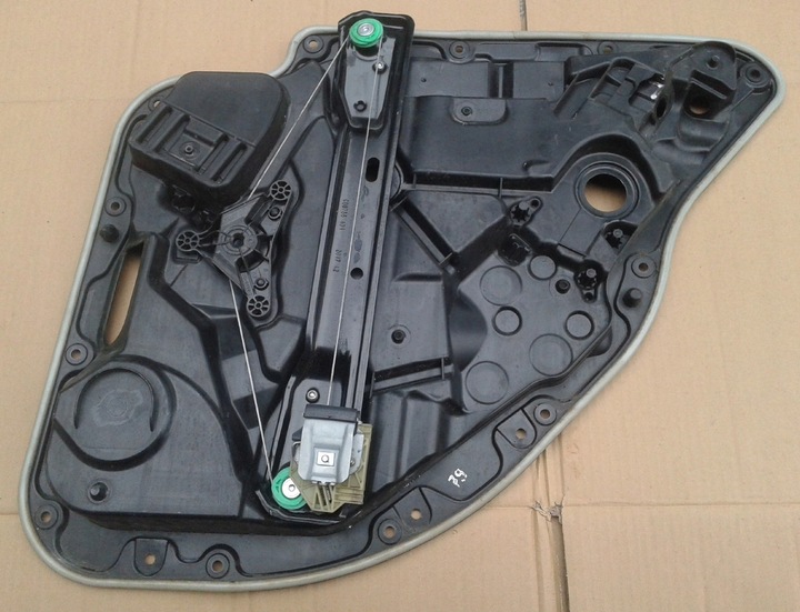 фото №9, Подъемник механизм стёкла левый зад задний mercedes w205 c-klasa sedan