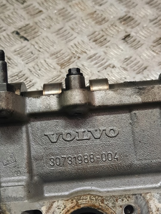 фото №7, Головка volvo xc70 2.4 d5 30731988-004