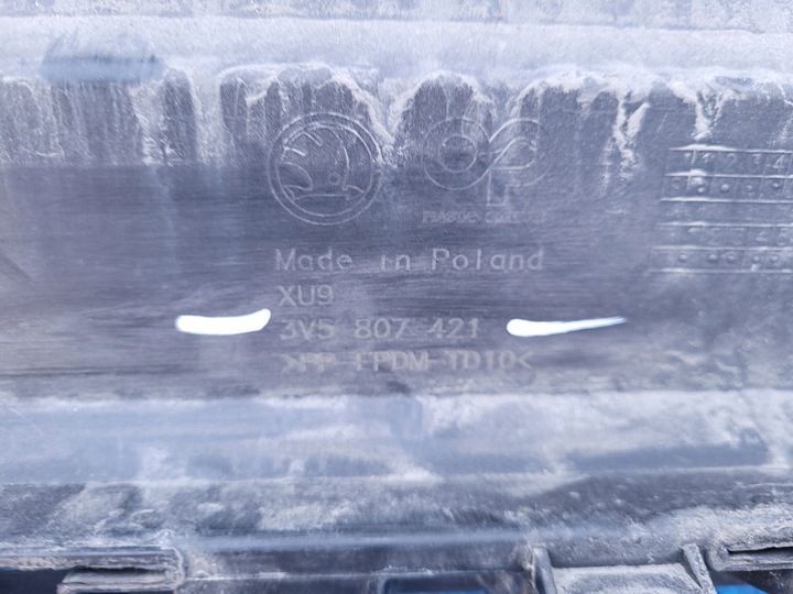 фото №11, Skoda superb iii | бампер спойлер дифузор зад задній sedan 3v5807421 | 0396