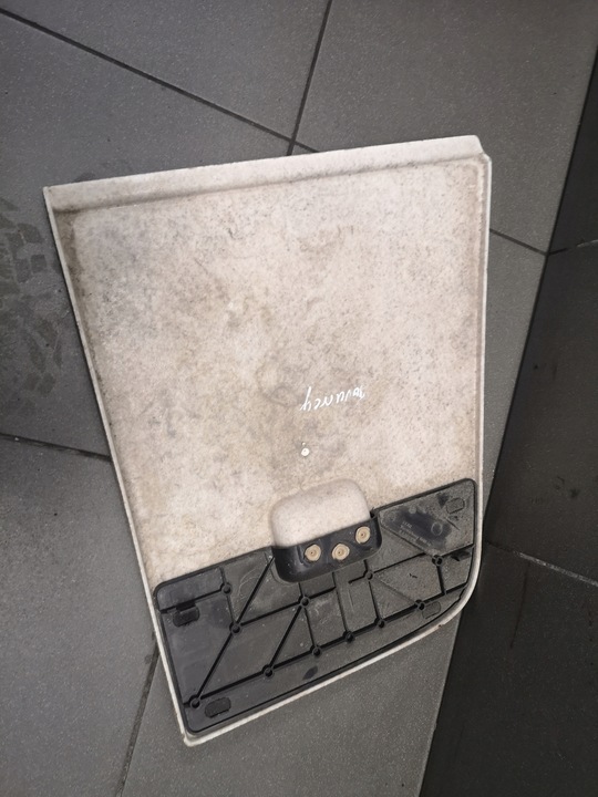 фото №10, Защита обшивка багажника правая vw touareg 7l6867038