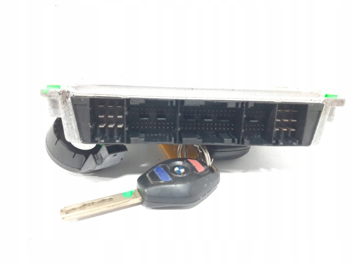 фото №9, Bmw e46 316ti compact 01r блок керування двигуном (ecu) 0261209005 dme 7512354 ключ