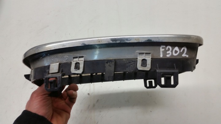 фото №11, Решітка радіатора решітка впуск повітря права bmw 1 e81 e87 51137128614 європа гарна