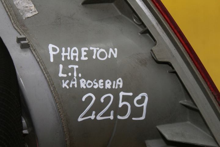 фото №11, Лампа лівий зад vw phaeton 333155l