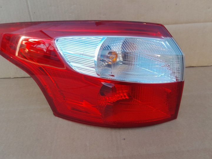 фото №3, Лампа ліва зад задня focus mk3 універсал 11-14r європа bdb