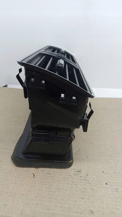 фото №5, Решітка повітропровід середня skoda roomster 5j0820951e