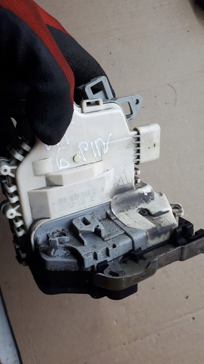 фото №7, A4 b8 s4 замок двері праві зад задній 6 pin a5 q5