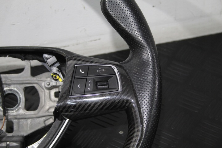 фото №9, Руль декоры консоли карбон levante m161