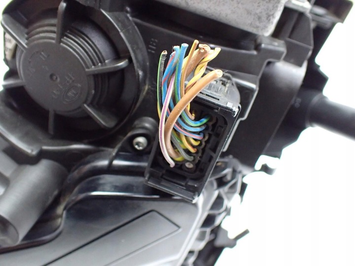 фото №9, Лампа левый перед bi-xenon европа 7202583 7172536 bmw 3 e90 e91 lci рестайлинг 09r