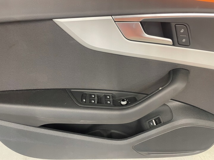 фото №7, Левый перед правые зад боковина обивка дверь a5 8w sportback материал