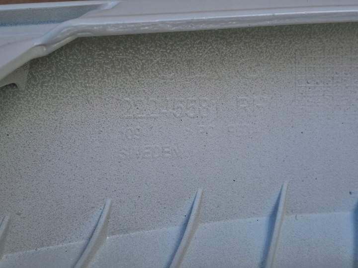 фото №9, Volvo fh4 спойлер pod бампер правые з резиновая накладка накладка оригинал 22245581