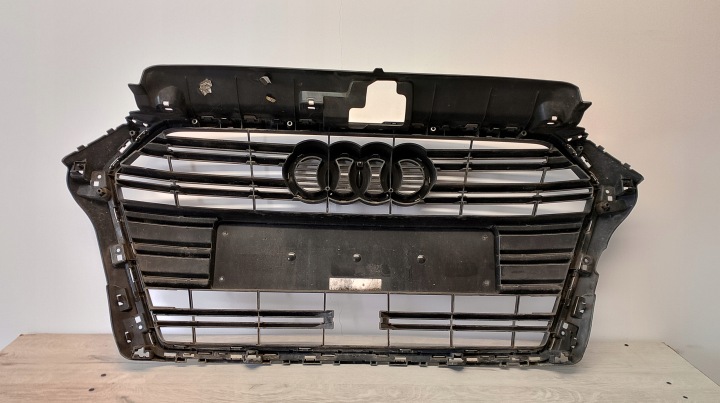 фото №9, Audi a3 рестайлінг 8v3853651ab решітка радіатора решітка радіатор радар