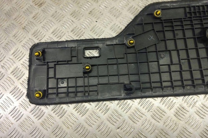 фото №9, Комплект обшивка дверей багажника land rover range rover iv l405 dk6245594b 5.0l