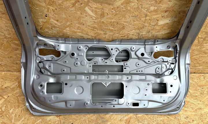 фото №13, Toyota rav 4 v крышка зад задняя багажника