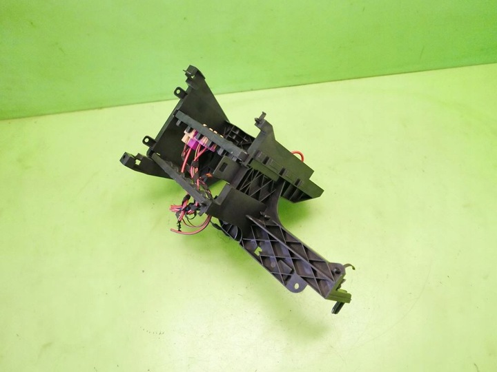 фото №10, Коробка реле skoda fabia i 6y 1.2 99-04