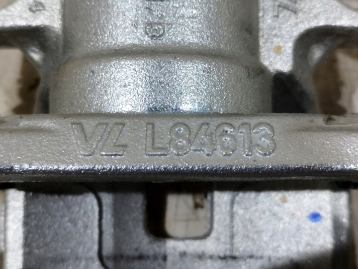 фото №4, Toyota corolla e21 зажимы перед передний правое