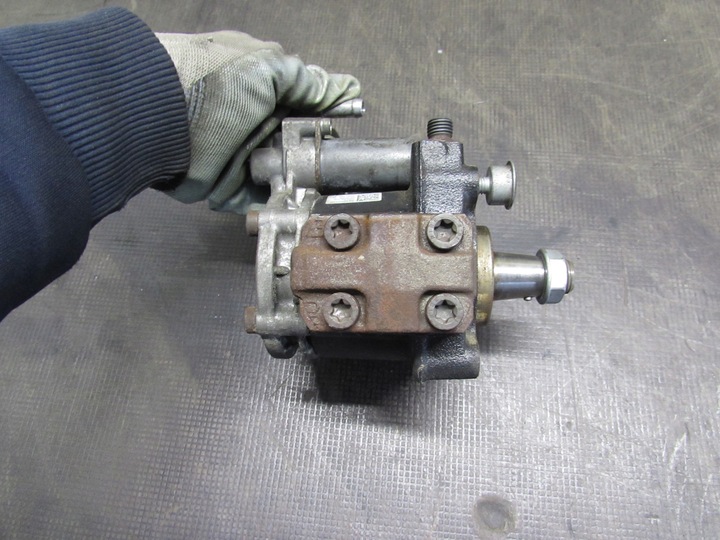 фото №6, Насос вприскувальний 03l130755e vw golf vi 1.6 tdi cay