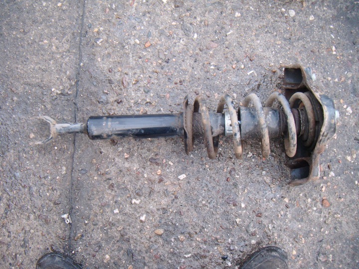 фото №1, Vw passat b5 fl рестайлінг 00-05 1.6 амортизатор пружина лівий перед